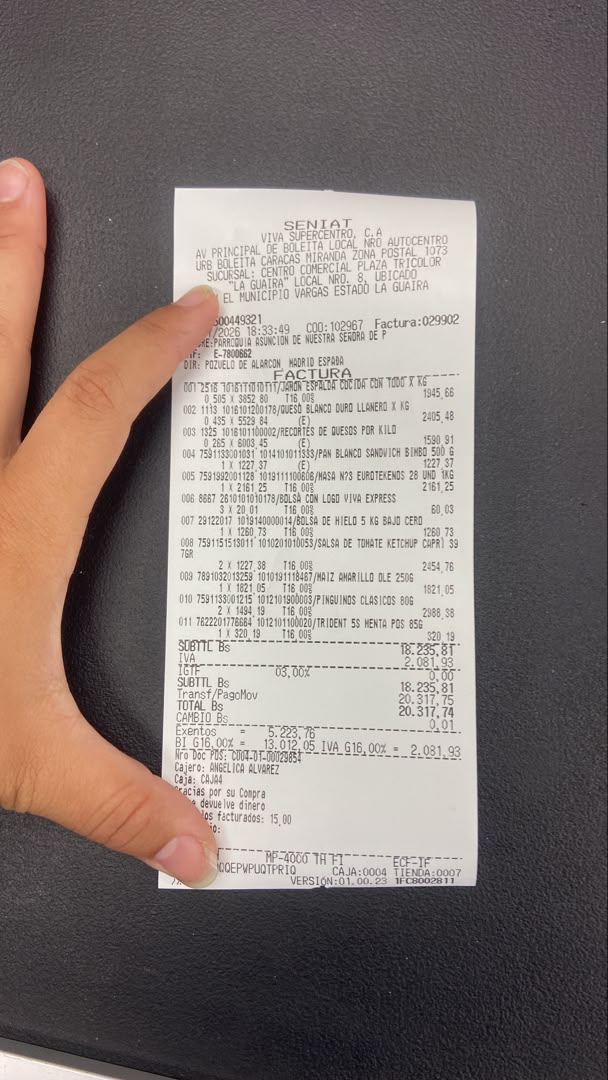 Factura de Viva Supercentro con los alimentos comprados